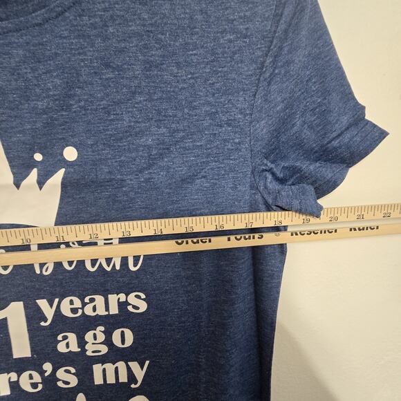 Birthday I Gave Birth 21 Years Ago Where's My Drink T-Shirt Top SZ‎ S - Picture 7 of 9